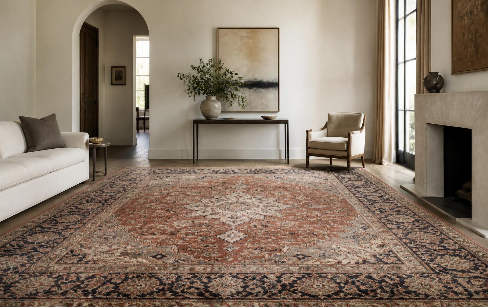 Tapis ancien déployé dans un salon contemporain